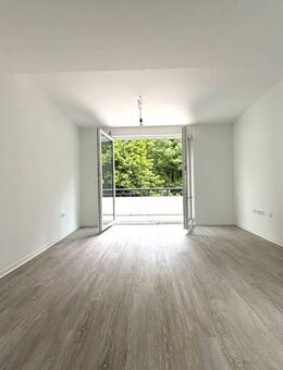 Exklusive Wohnung mit offenem Wohn- Essbereich und weitläufigem Badezimmer - Dortmund