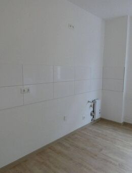 ** Modernisierte 2-Zi-Wohnung in Essen-Frohnhausen sucht einen neuen Mieter ** - Essen