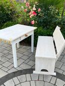 Holz-Sitzgarnitur mit Tisch und Sitzbank für Kinder in 04600