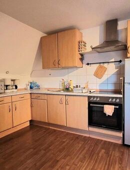 Zwei Zimmer Dachgeschoßwohnung in Lollar - Lollar