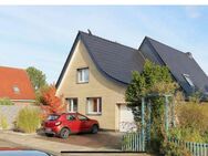 Ein Zuhause zum Wohlfühlen: Gepflegtes Mehrfamilienhaus in zentraler und ruhiger Lage von Cuxhaven - Cuxhaven