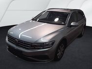 VW Passat Variant, 2.0 TDI, Jahr 2023 - Wesel