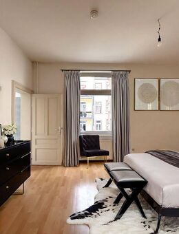 Einzigartige Zwei-Zimmer-Wohnung im Stilaltbau nahe Berger Straße - Frankfurt (Main)