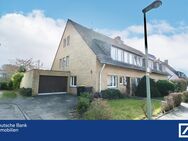 Viel Potenzial in Top-Lage - Einfamilienhaus mit zwei Einliegerwohnungen in Meerbusch Büderich - Meerbusch