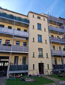 hochwertig sanierte Wohnung mit Balkon - Leipzig