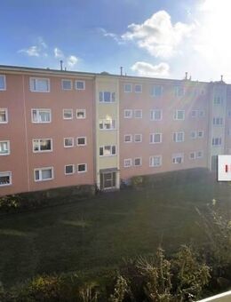 IMMOBERLIN.DE - Sehr angenehme Wohnung mit Sonnenloggia in herrlicher Lage - Berlin
