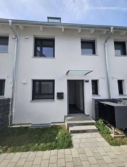 Erstbezug - Reihenhaus mit EBK und 2 Stellplätzen, Energieeffizienz EH40 - Weil (Schönbuch)