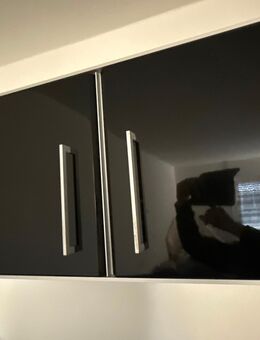 L82xH48xT40 cm Hänge Schrank schwarz - Lörrach