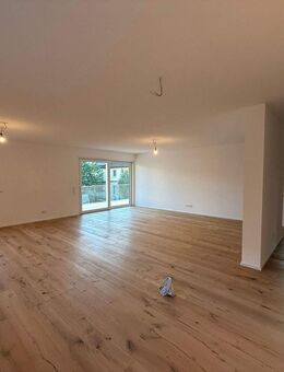 Wunderschöne Neubau 4,5 Zi. Wohnung im Obergeschoss (3-Parteienhaus) in der Stöckmattenstr. inLörrach-Haagen (Nähe des neuen Zentralklinikum) - Lörrach