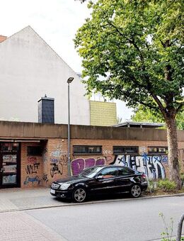 Seltene Kaufgelegenheit in der Wüste: Grundstück mit eingeschossiger Gewerbefläche - Osnabrück