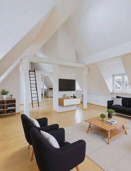 Maisonette Dachgeschosswohnung - aufgeteilt in 2 Einheiten - in einem denkmalgeschützten Altbau - München