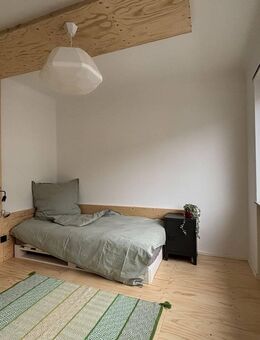 möbliertes WG-Zimmer in frisch sanierter 3er WG mit Wohnküche und großer Terrasse - Saarbrücken