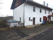 Kleines sanierungsbedürftiges Reiheneckhaus mit Weitblick zum Hohenbogen, in ruhiger Lage, Nähe Bad Kötzting, Bay. Wald - Rimbach (Regierungsbezirk Oberpfalz)