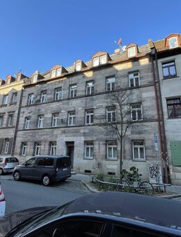 Historisches Wohnen: Stilvolle 3-Zimmer-Erdgeschosswohnung in denkmalgeschütztem Altbau in Fürth! - Fürth