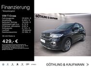 VW T-Cross, 1.0 TSI R-Line Ambiente, Jahr 2023 - Eschborn