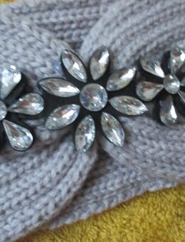 NEU mit ETIKETT * Wie selbsgestrickt * Grobstrick * Stirnband * Stirn- Band "ALLACC * ACCESSORY" hell- grau * - Riedlingen