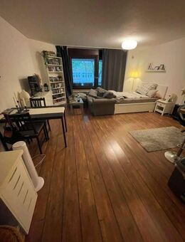 KÖLN SÜLZ: Bezugsfreies Apartment in guter Bauqualität - Energieeffizienzklasse C - Köln