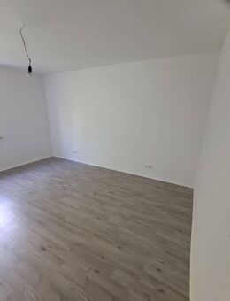 Geräumige 3-Zimmer-Wohnung in Duisburg - Goetheplatz - Duisburg