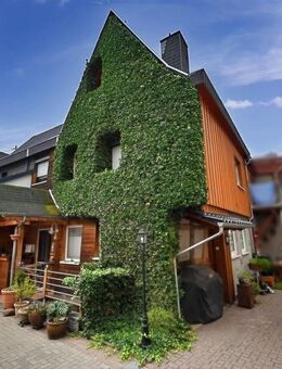 Historisches Einfamilienhaus mit Charakter in Kestert! - Kestert