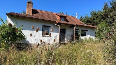 Grundstück mit freistehenden Einfamilienhaus (sanierungsbedürftig!)