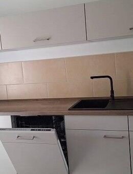 Wohnen im Grünen - Exklusive 2 Raumwohnung mit EBK und Fußbodenheizung - Leipzig