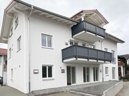 Geschmackvoller Neubau – sonnige 82 m2 große 3-Zimmer Wohnung mit Balkon in Halfing - Halfing