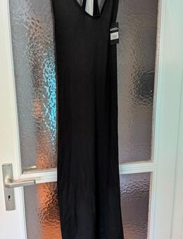 2 Kleider XL günstig abzugeben - Berlin