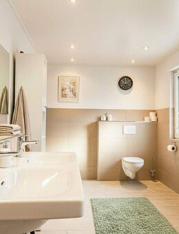 MANNELLA *Rundum sanierter Bungalow mit Wintergarten, großem Grundstück, Zentrumslage in Seelscheid* - Neunkirchen-Seelscheid