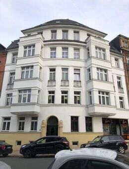 Individuelle Single 2-Zimmer-Dachgeschosswohnung im Zentrum von Chemnitz - Chemnitz