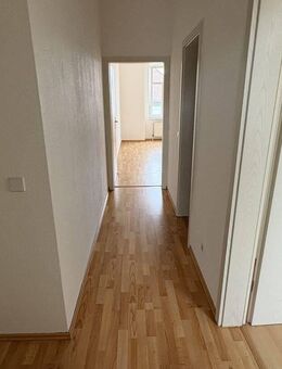 Helle 2-Raum-Wohnung mit Balkon - Gera