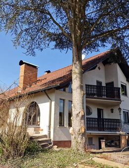 Villa im Dornröschenschlaf Repräsentativ und großzügig erbaut Hier lassen sich Träume realisieren... - Buttenheim