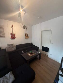 Helle 2,5-Zimmer-Wohnung mit Einbauküche in gepflegtem 5-Parteienhaus von privat - Magdeburg