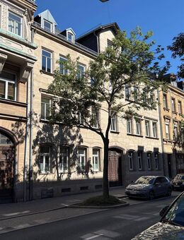 *Große Stadtwohnung in bester Lage * - Fürth