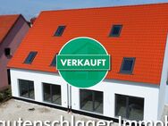 Platz für die Familie! Großzügige NEUBAU-Doppelhaushälfte mit Garage in Velburg - Velburg