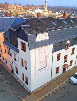 Sehr schöne 3-Raum Maisonette Wohnung mit Einbauküche im EG - Lengenfeld