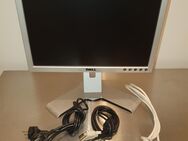 HP PC Monitor 55 cm & DELL Monitor 43 cm, höhenverstellbar, TOP Zustand! - München