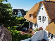 Charmante reetgedeckte 3-Zimmer-Erdgeschosswohnung mit Garten und Stellplatz - Dunsum