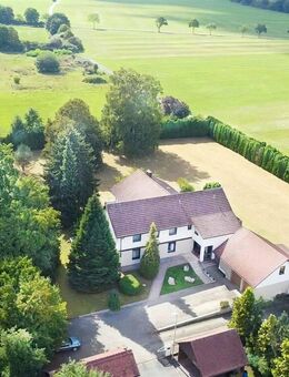 Großzügiges Anwesen in einzigartiger Lage von Adelsdorf - Adelsdorf
