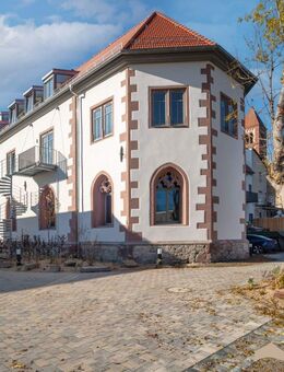 Komfortabel wohnen im Baudenkmal - Geräumige Maisonettewohnung mit Balkon, Terrasse, Carport Stellplatz -Zell am Main - Zell (Main)