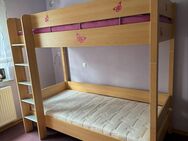 Mädchenzimmer / Jugendzimmer / Etagenbett / Kleiderschrank / Kommmode / Betten - Oberthal