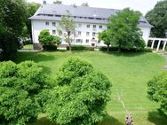 Frei ab 1.7.25 ! 2. OG - Laminat + große Küche + großer Balkon - Chemnitz