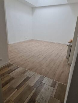 20 Min. zu Tesla, Energieeffizienz B, Küche mit Spüle, Kühlschrank und Herd, stufenloser Zugang, Sicherheitstür, separater Eingang - Fürstenwalde (Spree)