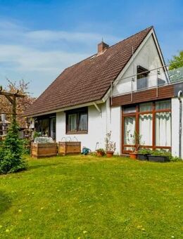 Preetz-Kapitalanlage: Einfamilienhaus mit Einliegerwohnung - Preetz (Schleswig-Holstein)