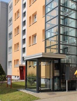 2-Raum-Wohnung in Debschwitz mit Balkon, Dusche und Aufzug - Gera