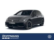 VW Golf, 1.5 l R-Line eTSI OPF, Jahr 2022 - Haiger