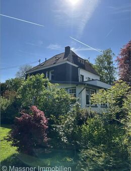 Kernsanierte Altbauvilla nur wenige Meter vom Rhein entfernt! - Unkel