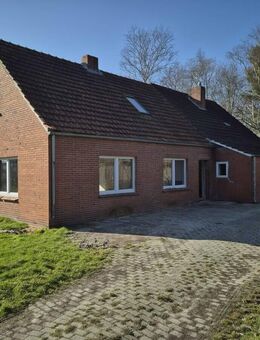 Zu Vermieten: Großes Einfamilienhaus mit Garage in Ihlow-Simonswolde - Ihlow (Niedersachsen)
