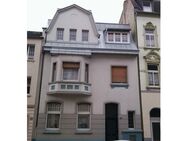 Gepflegtes 3 Parteienhaus mit historischem Charme, in attraktiver, zentrumsnaher Lage - Mönchengladbach