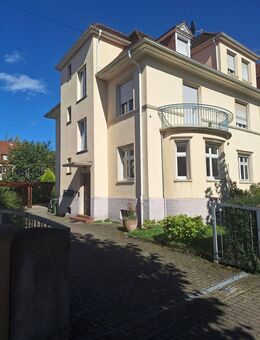 Innenstadtnahe, große und helle 2-3 Zi-Wohnung - Emmendingen