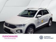 VW T-Roc, 1.5 TSI Life 17 VC, Jahr 2023 - Bonn